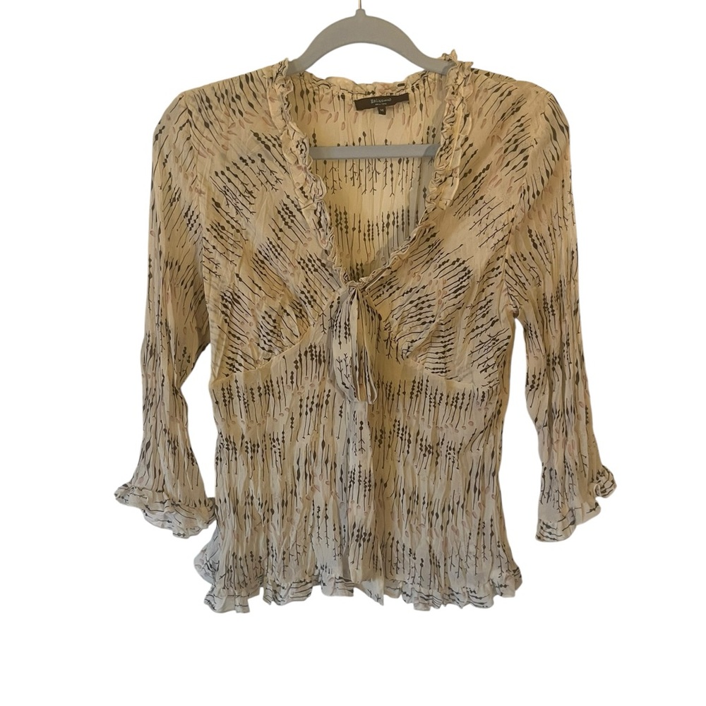 belissimo new york crepe plisse tan black leaf twigs milkmaid ruffle top